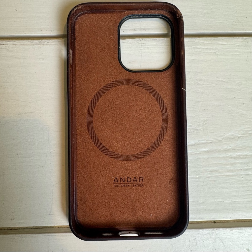 ANDAR The Aspen Brown Leather iPhone 15 Pro Case